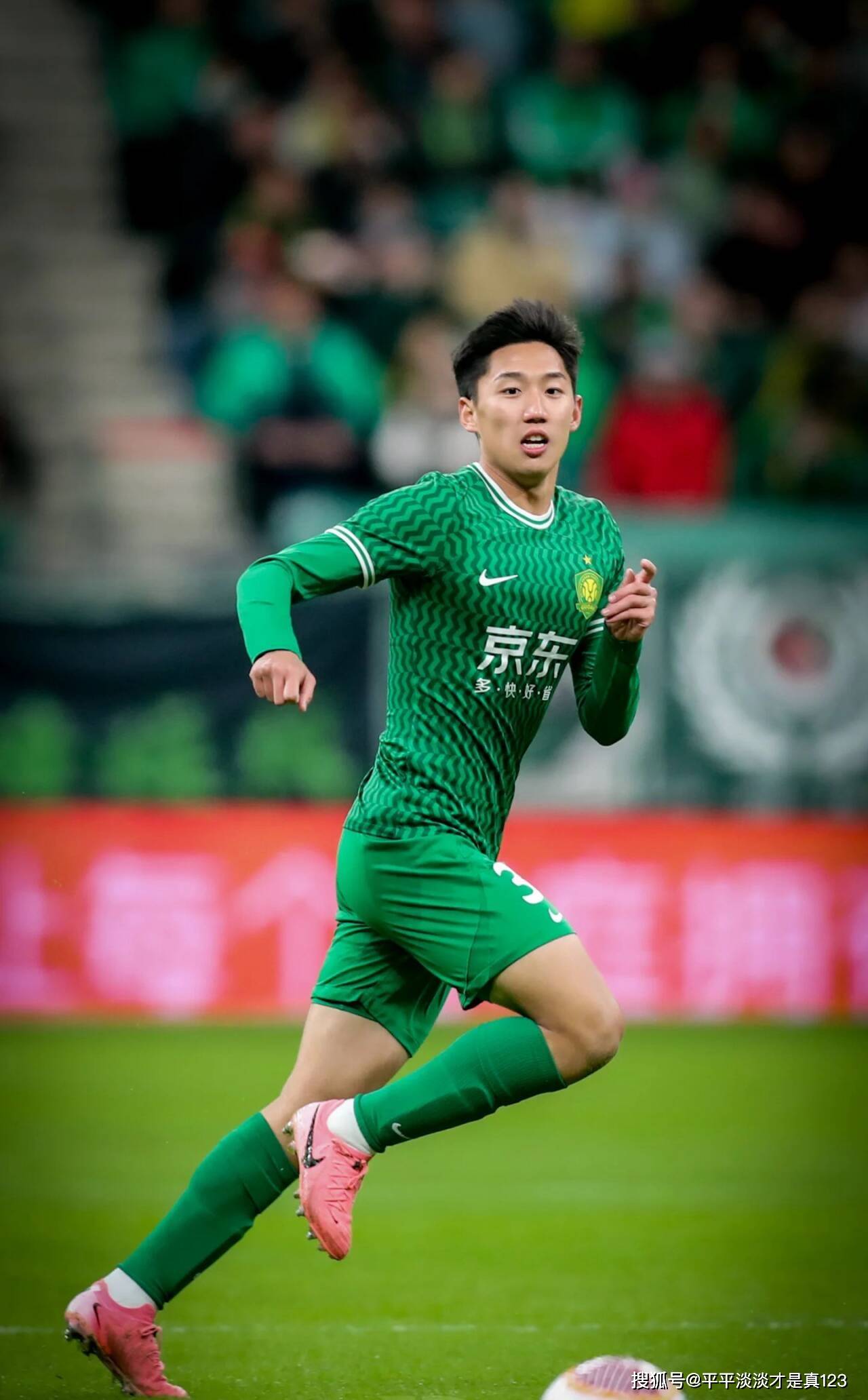 北京国安发布备战花絮；赛前回应争议；NBA季后赛任务艰巨；更衣室氛围转暖的简单介绍