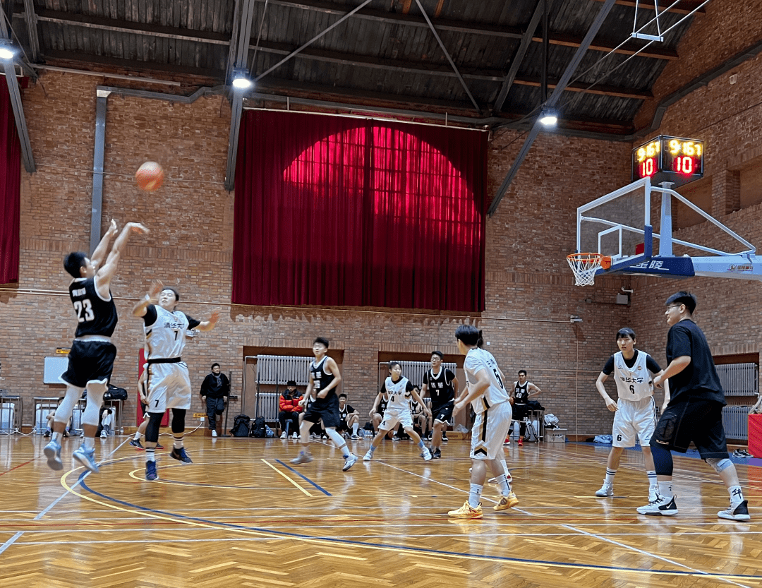 北京首钢训练开放日;国际比赛日外线爆发引欢呼;意大利杯在即;身体对抗强度拉满的简单介绍 北京首钢训练开放日;国际比赛日外线爆发引欢呼;意大利杯在即;身体对抗强度拉满的简单介绍